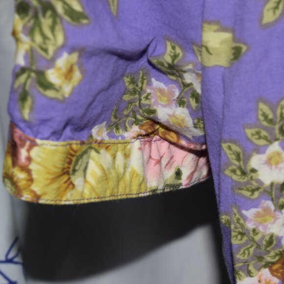 Denim 24/7 Floral, Button Front Blouse, Purple Background, size 32W - Picture 4 of 16